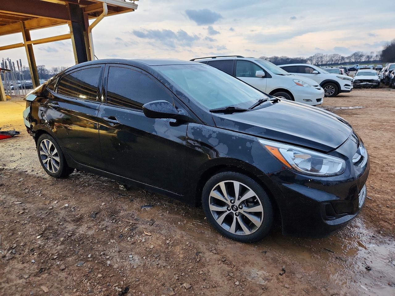 2017 Hyundai Accent Se - zdjęcie 4