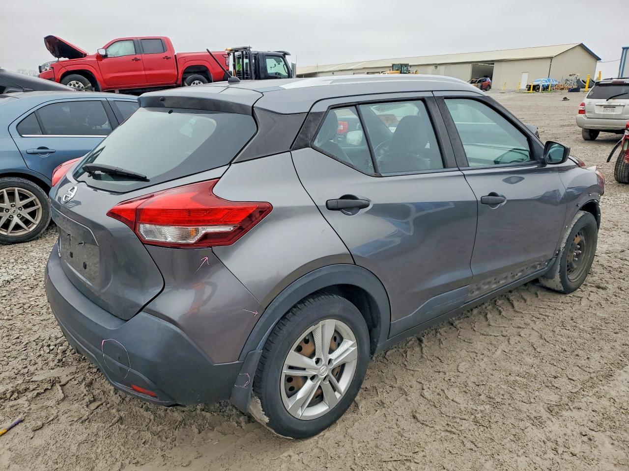 2019 Nissan Kicks S - zdjęcie 3