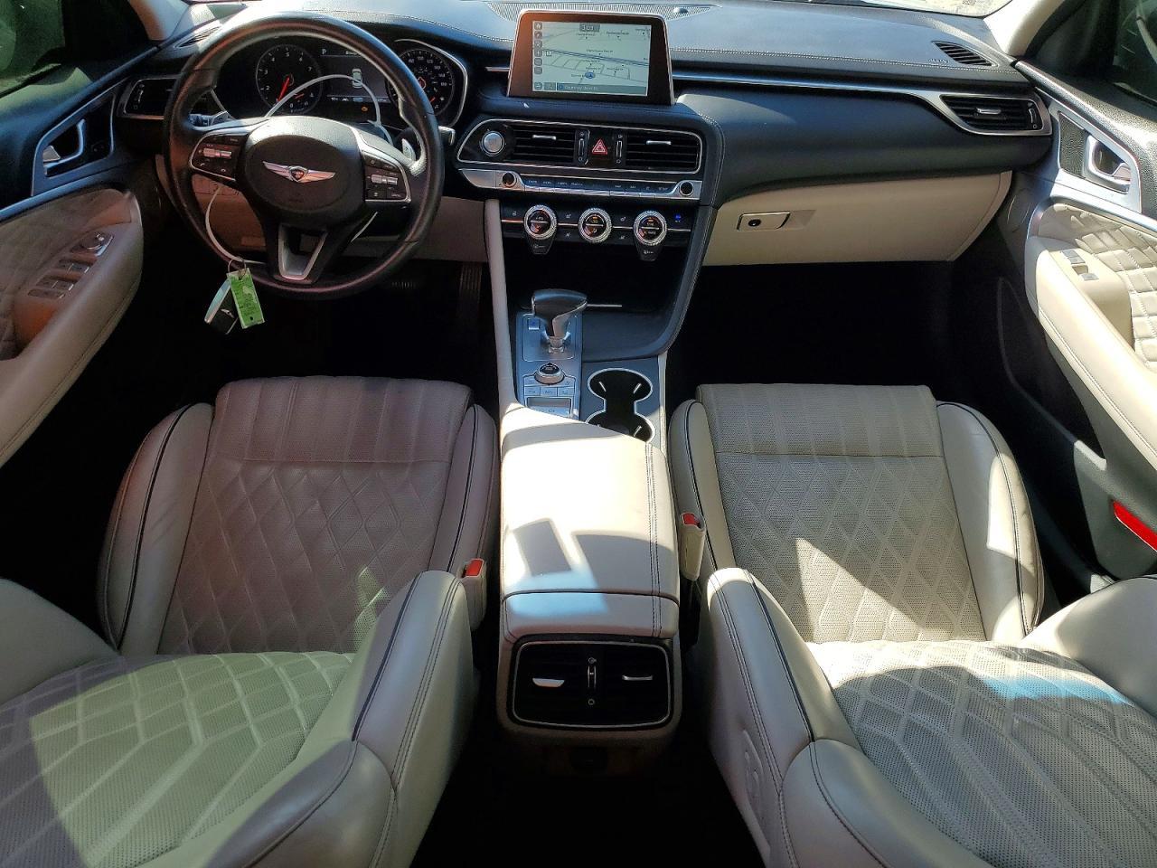 2021 Genesis G70 2.0T - zdjęcie 8