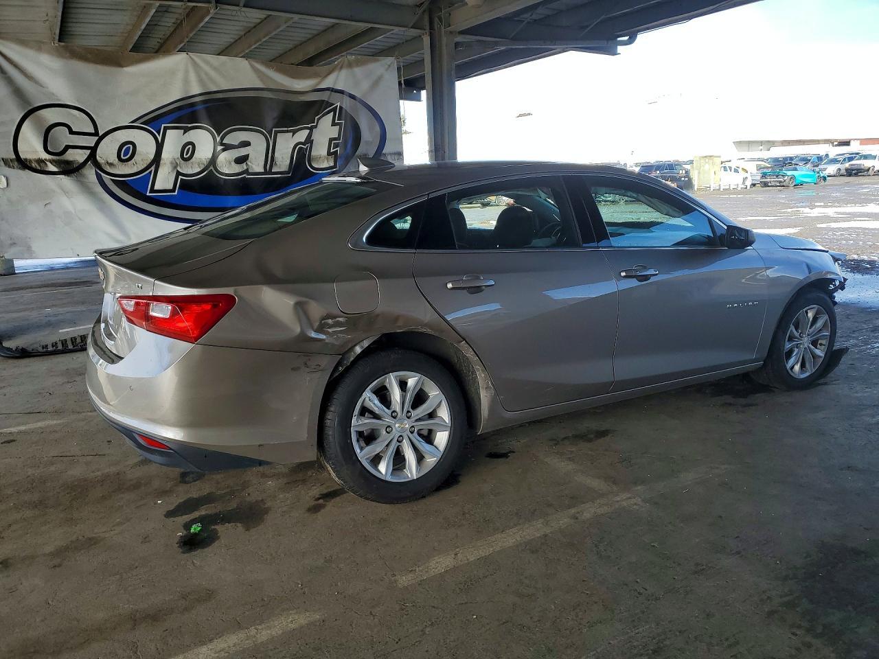 2024 Chevrolet Malibu Lt - zdjęcie 3