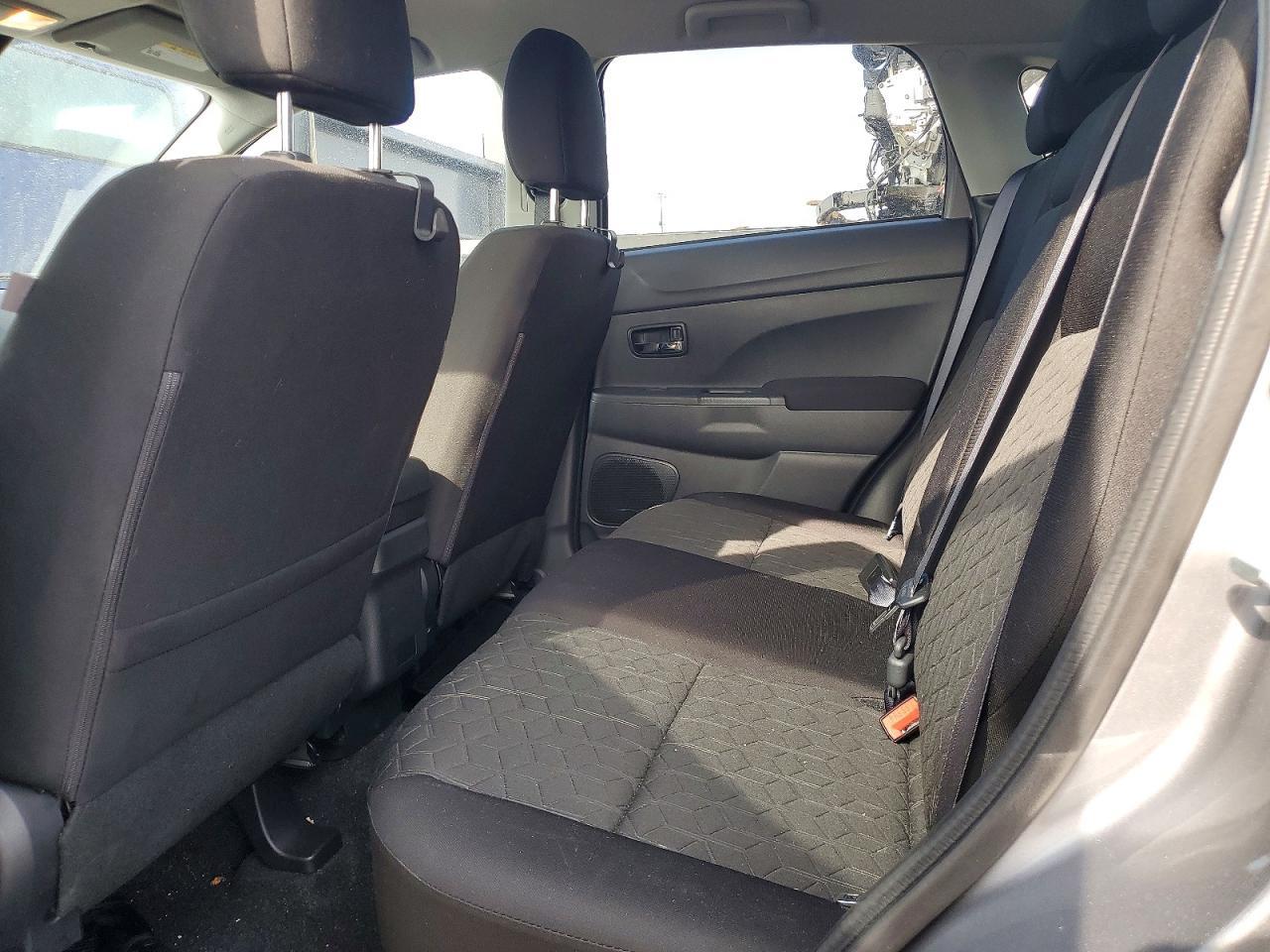 2024 Mitsubishi Outlander Sport S/Se - zdjęcie 11