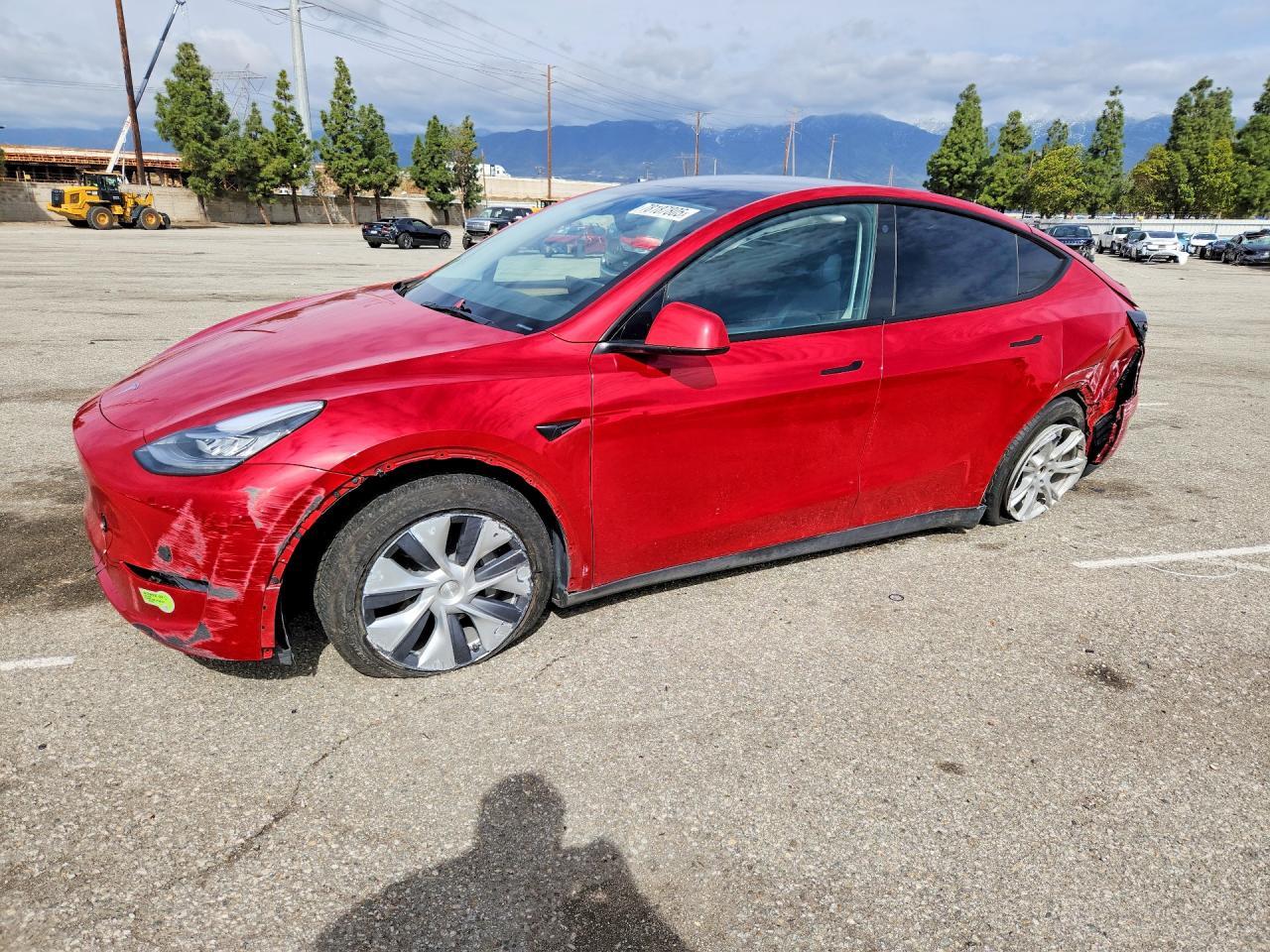 2023 Tesla Model Y - zdjęcie główne