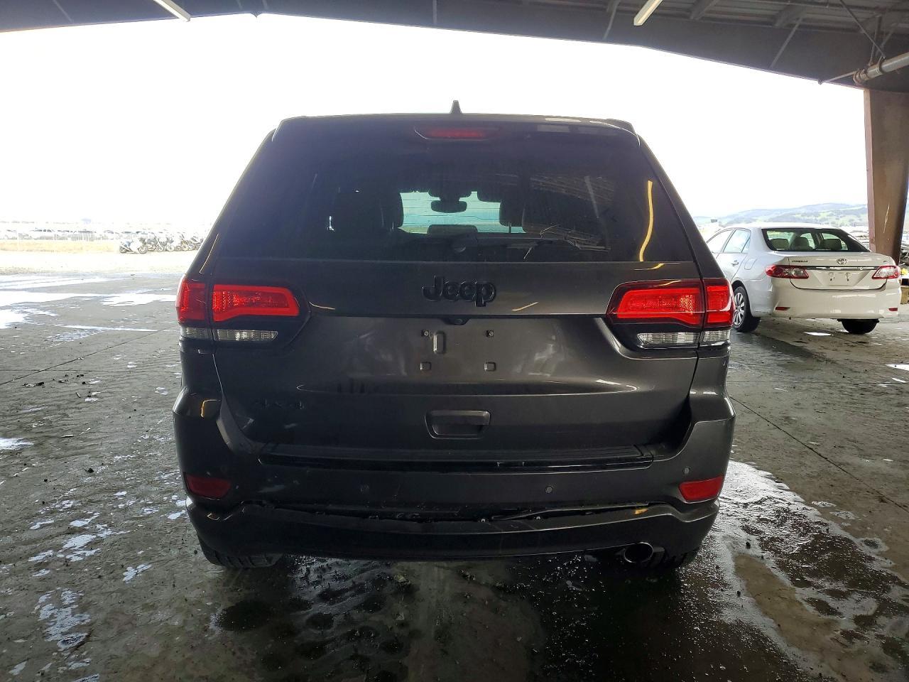 2018 Jeep Grand Cherokee Laredo - zdjęcie 6