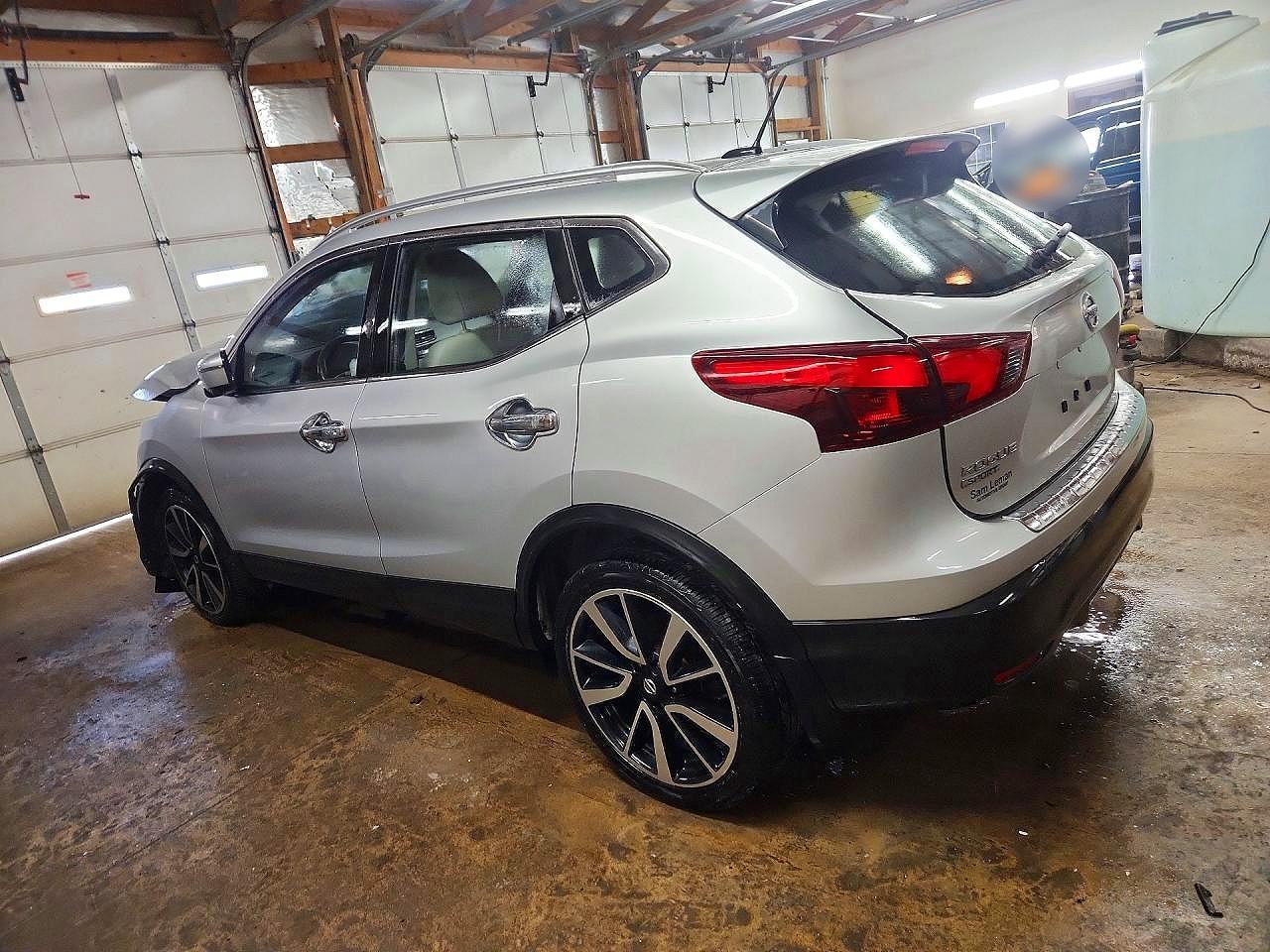 2018 Nissan Rogue Sport Sl - zdjęcie 2