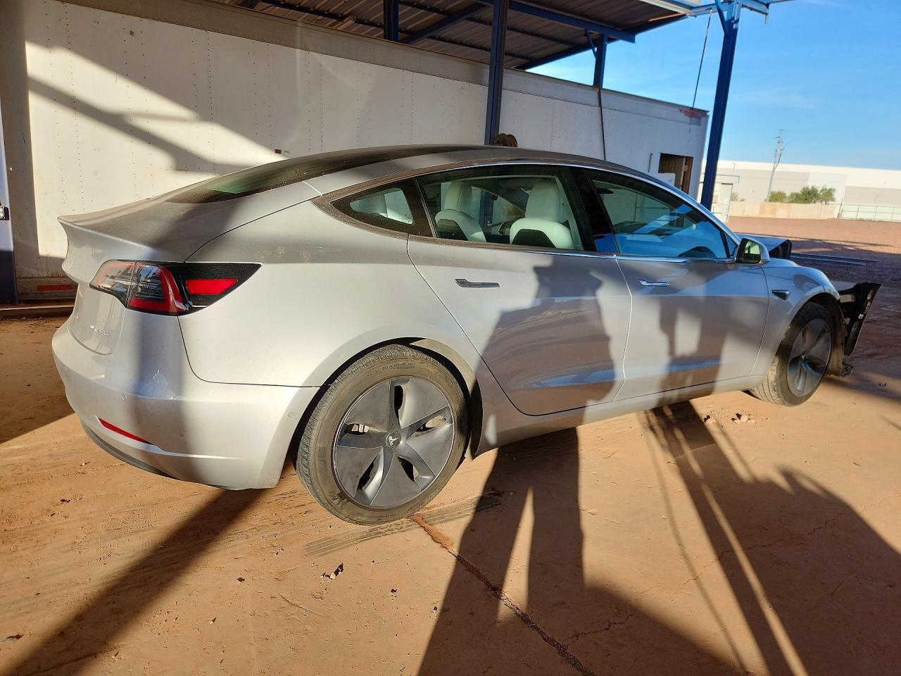 2018 Tesla Model 3 - zdjęcie 3