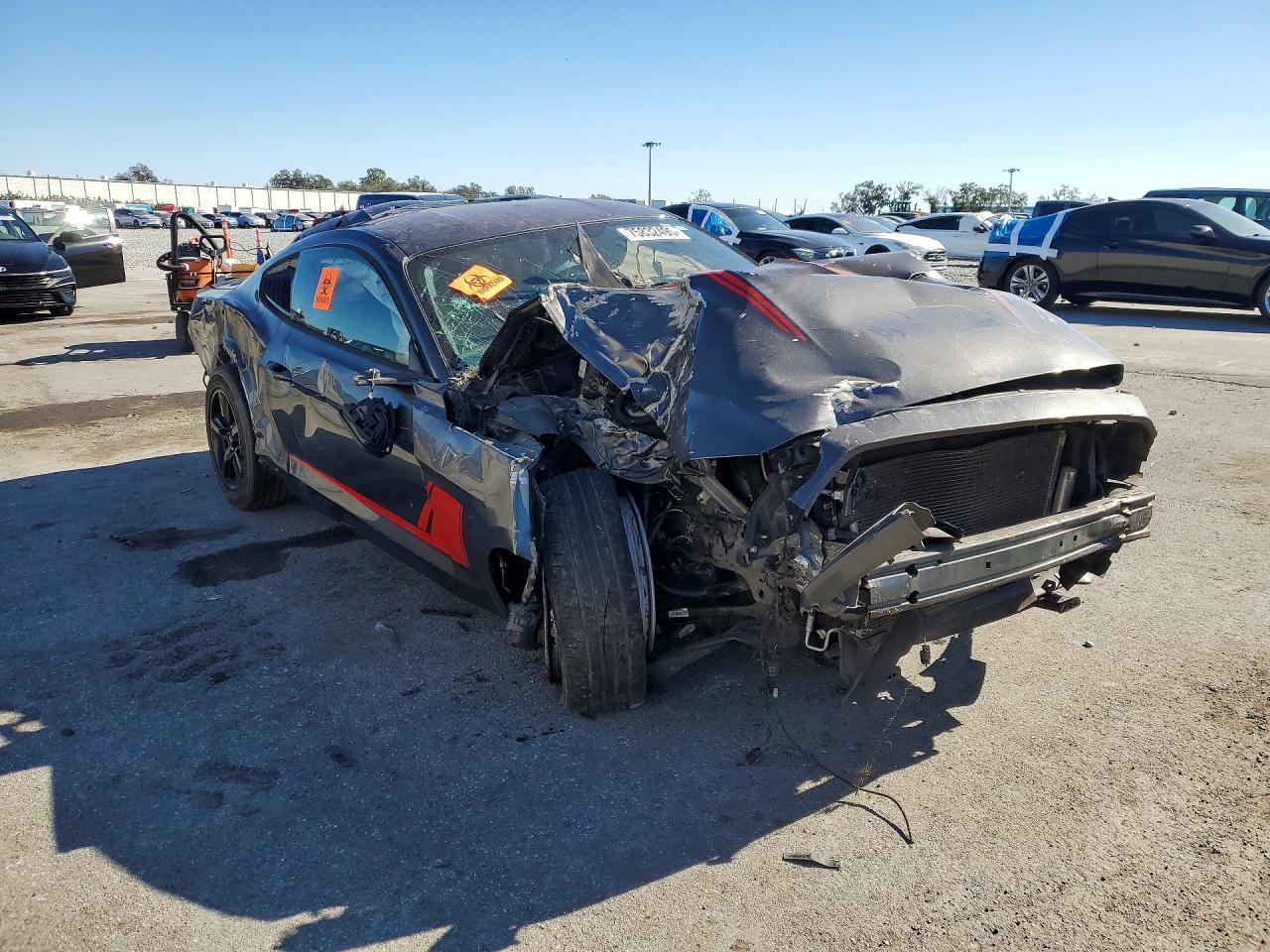 2017 Ford Mustang - zdjęcie 4