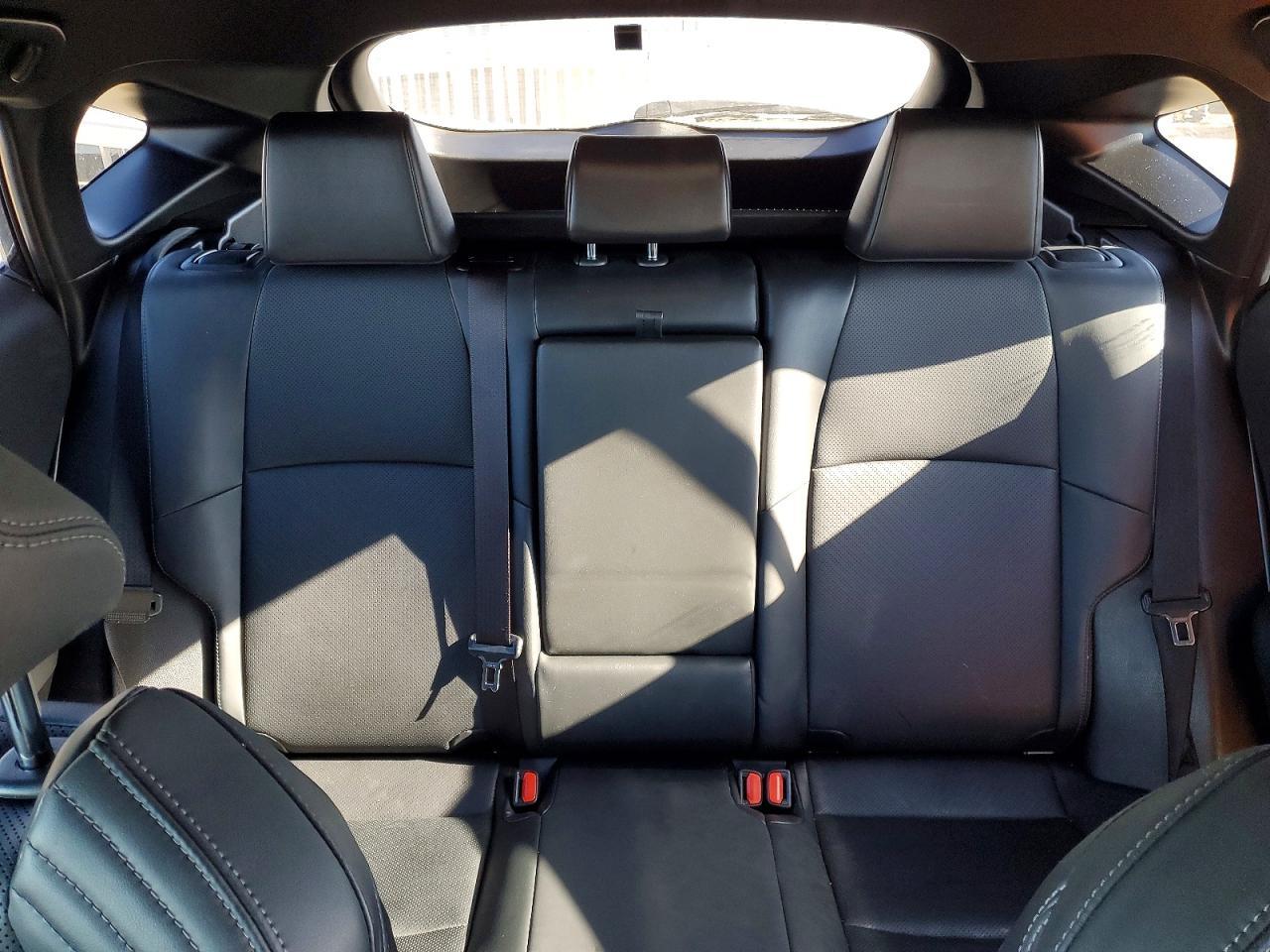 2021 Toyota Venza Le - zdjęcie 10