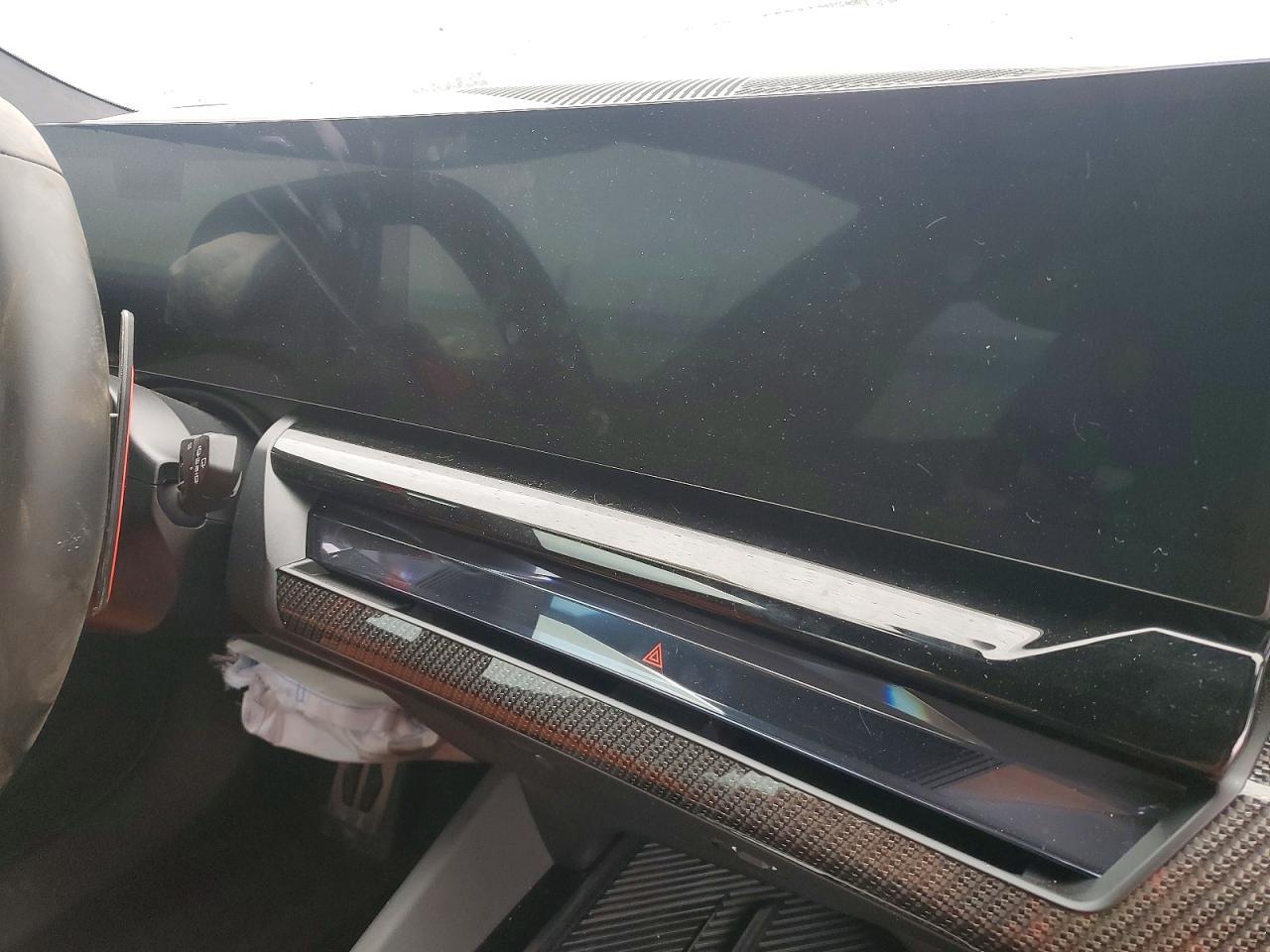 2026 BMW M5 Touring - zdjęcie 9