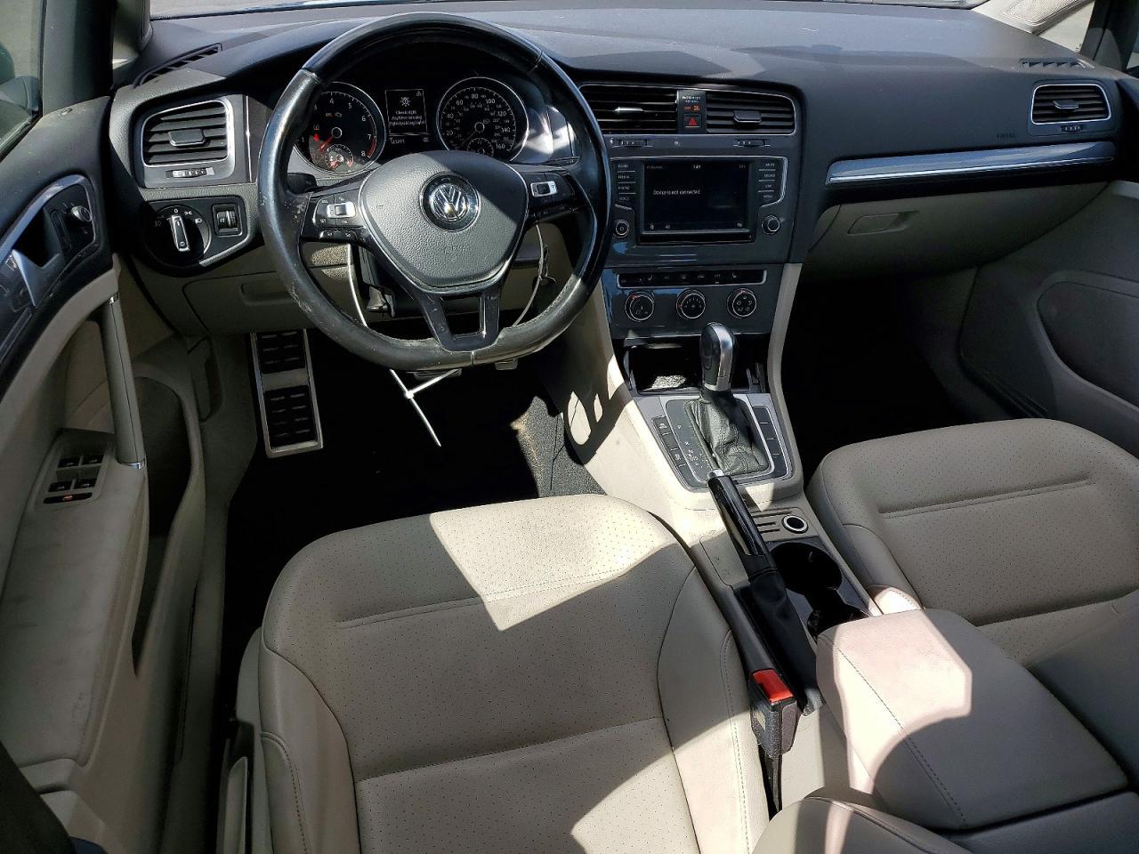 2017 Volkswagen Golf Alltrack S - zdjęcie 8