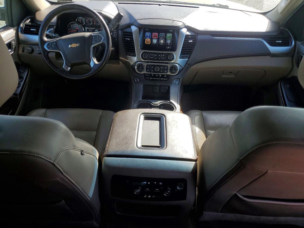 2016 Chevrolet Suburban K1500 Lt - zdjęcie 8