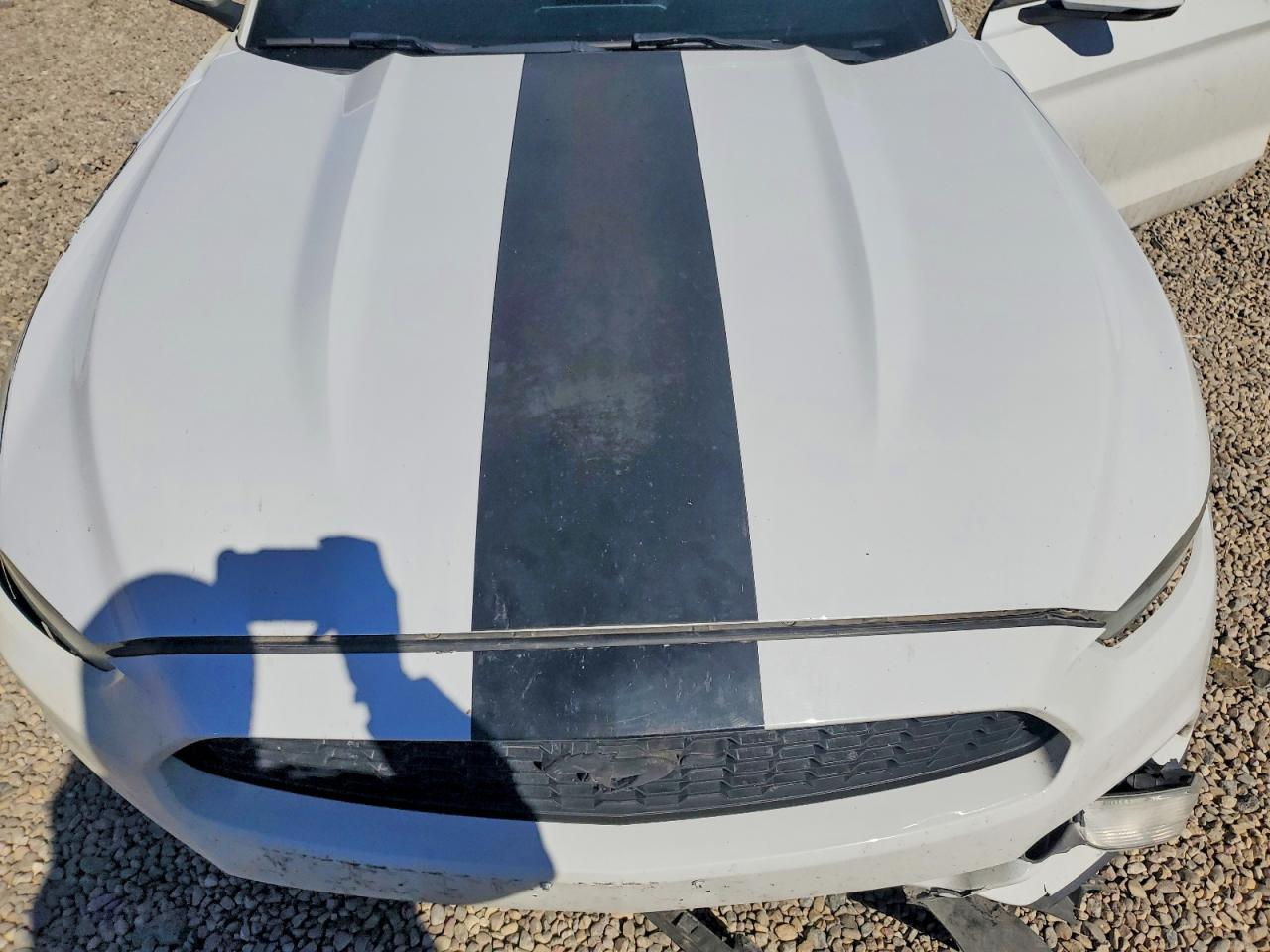 2016 Ford Mustang - zdjęcie 11