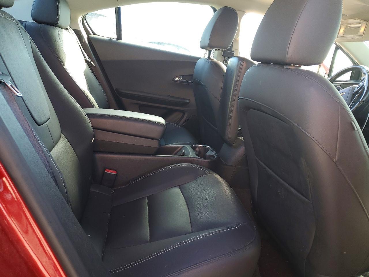 2013 Chevrolet Volt - zdjęcie 10