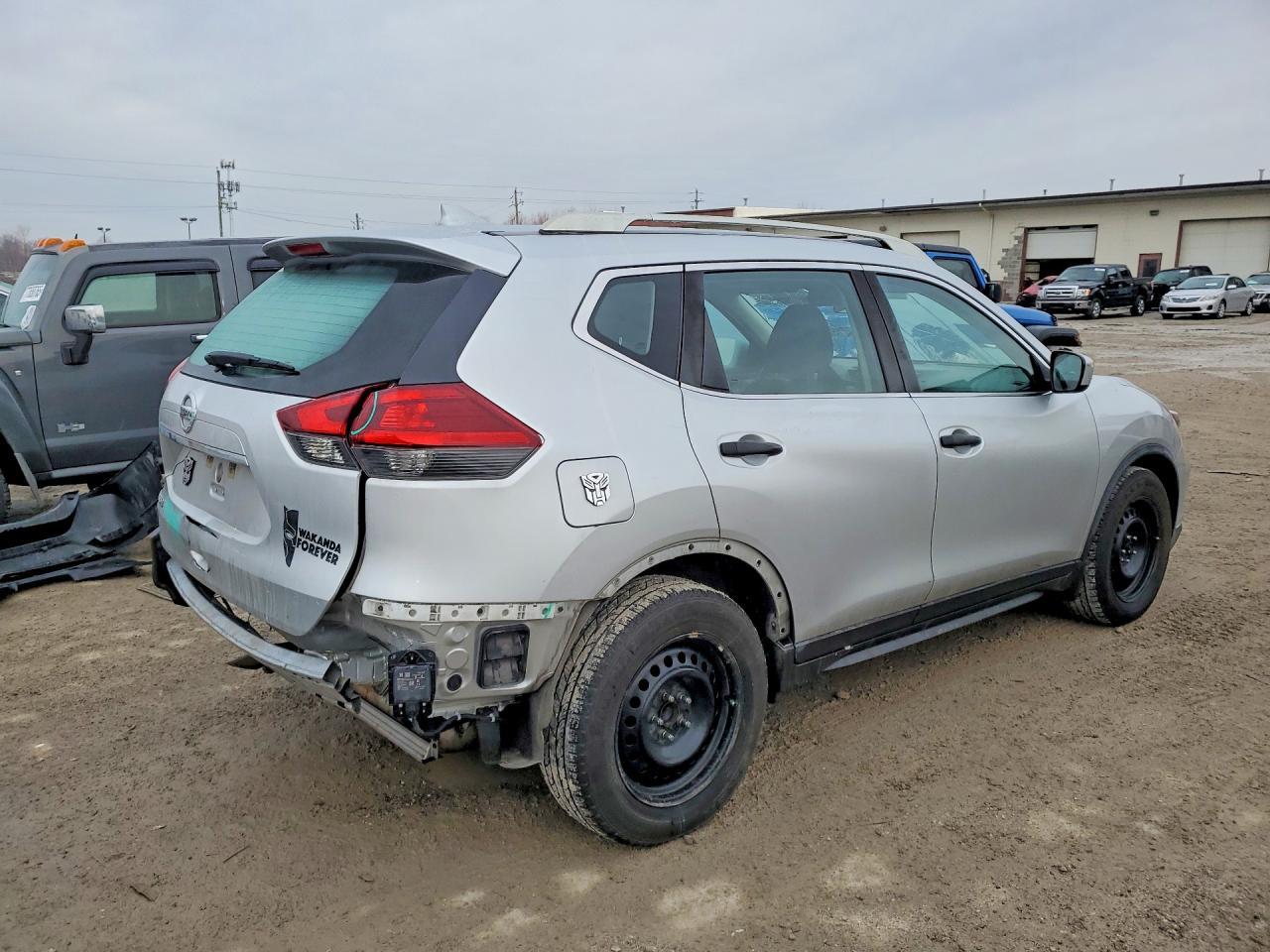 2018 Nissan Rogue S - zdjęcie 3