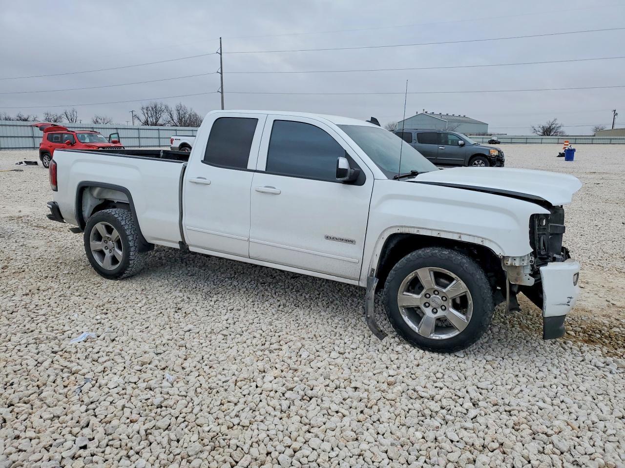 2017 GMC Sierra C1500 - zdjęcie 4