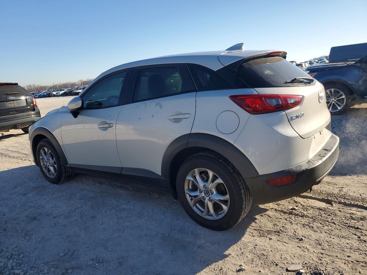 2017 Mazda Cx-3 Sport - zdjęcie 2