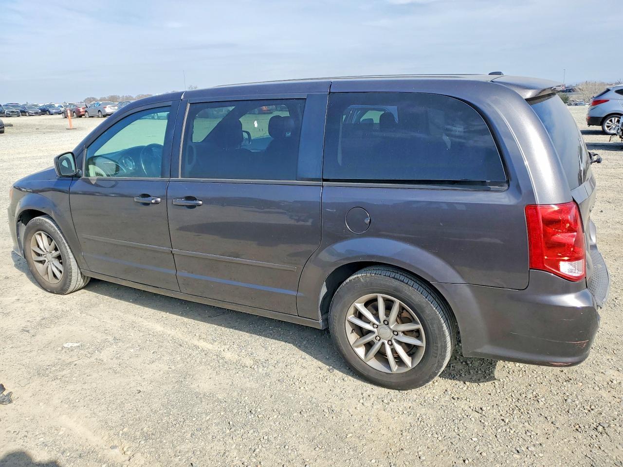 2016 Dodge Grand Caravan Se - zdjęcie 2