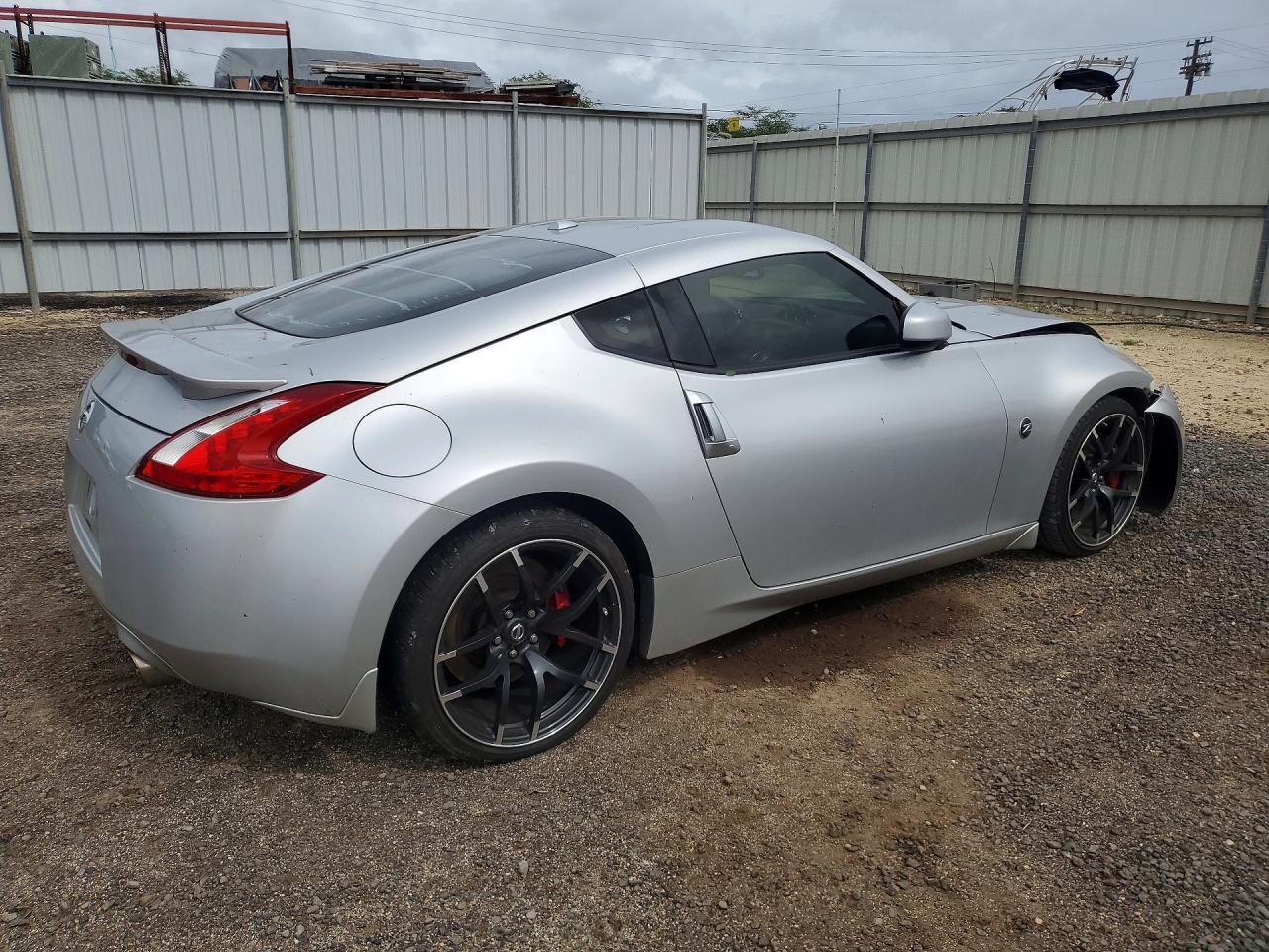 2016 Nissan 370Z Base - zdjęcie 3