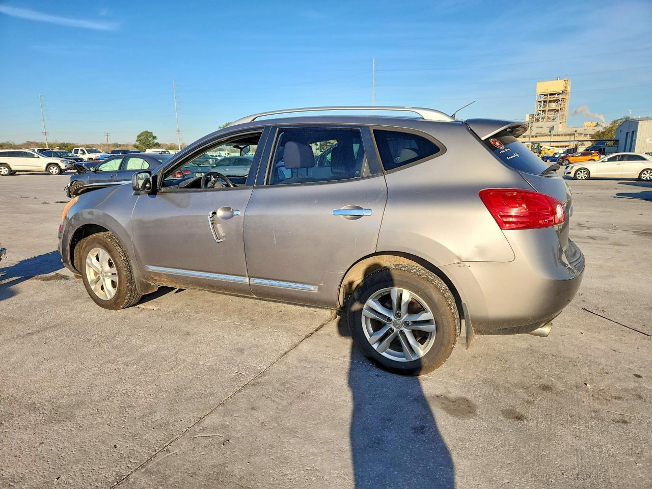 2013 Nissan Rogue S - zdjęcie 2