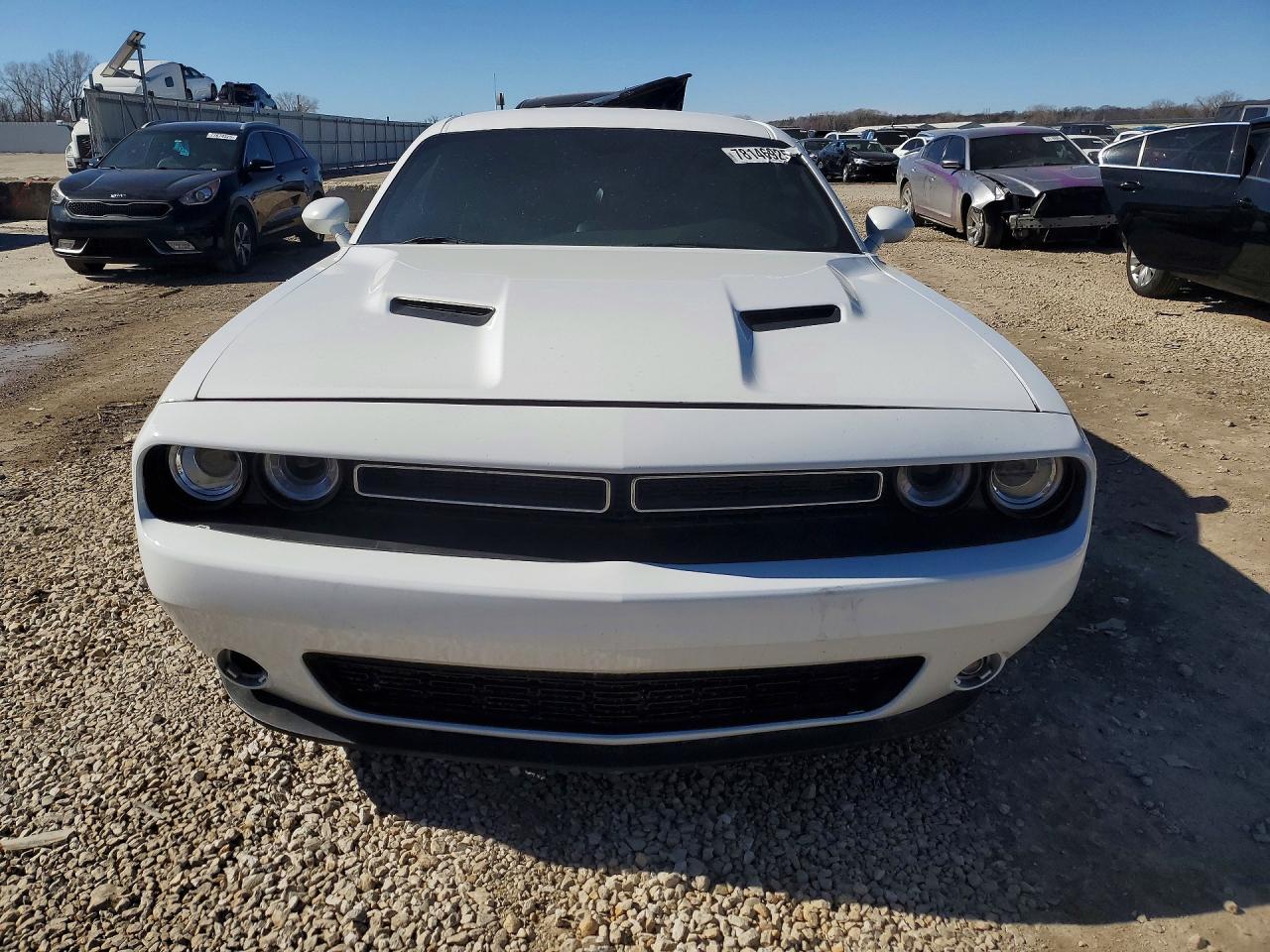2016 Dodge Challenger R/T - zdjęcie 5