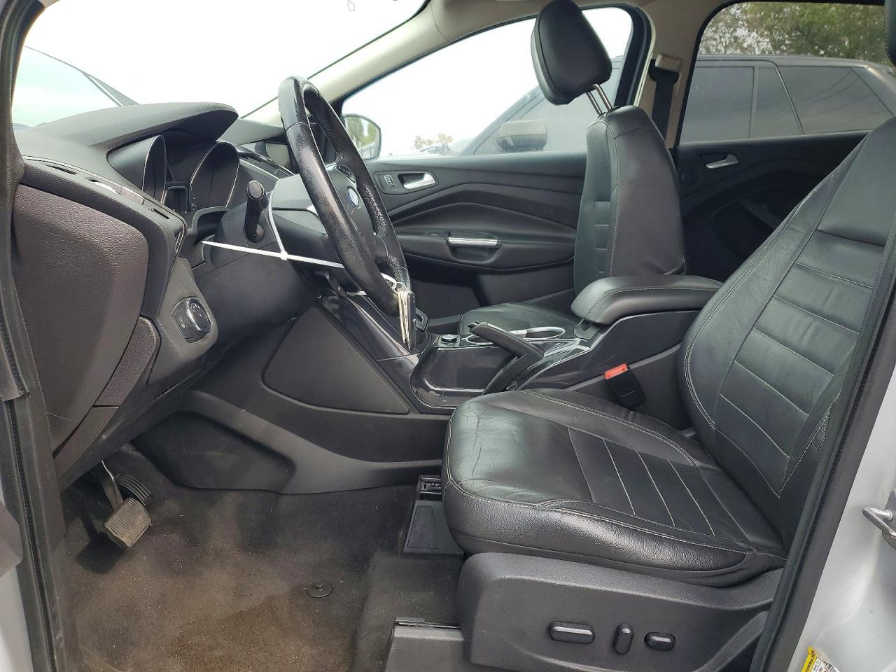 2014 Ford Escape Titanium - zdjęcie 7