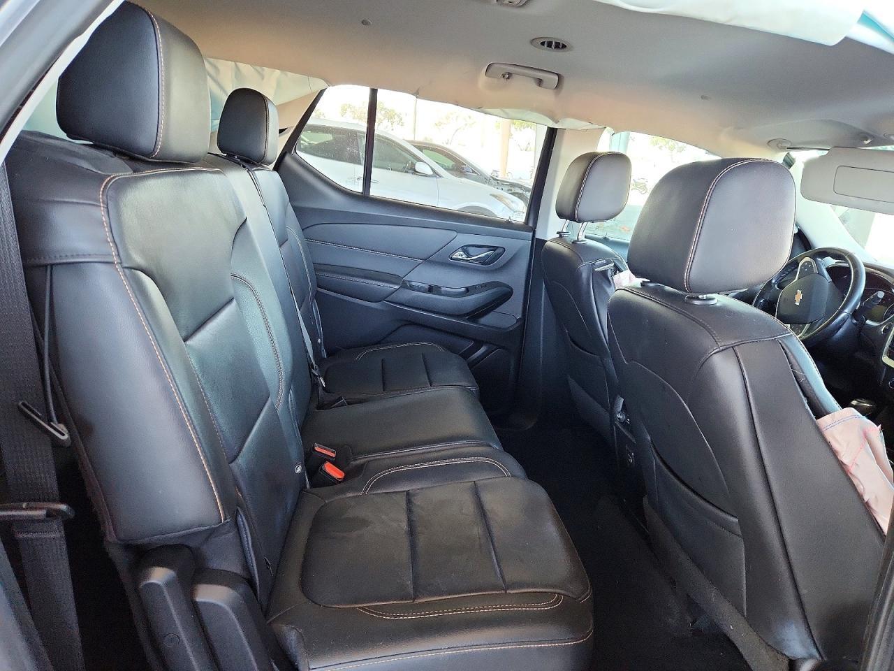 2020 Chevrolet Traverse Lt - zdjęcie 11