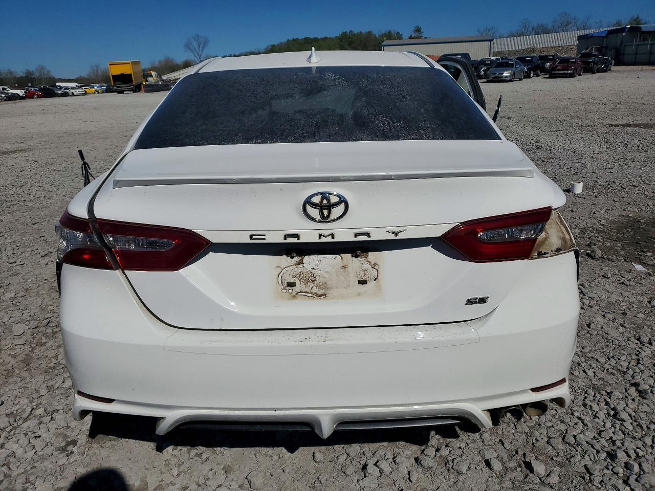 2019 Toyota Camry - zdjęcie 6