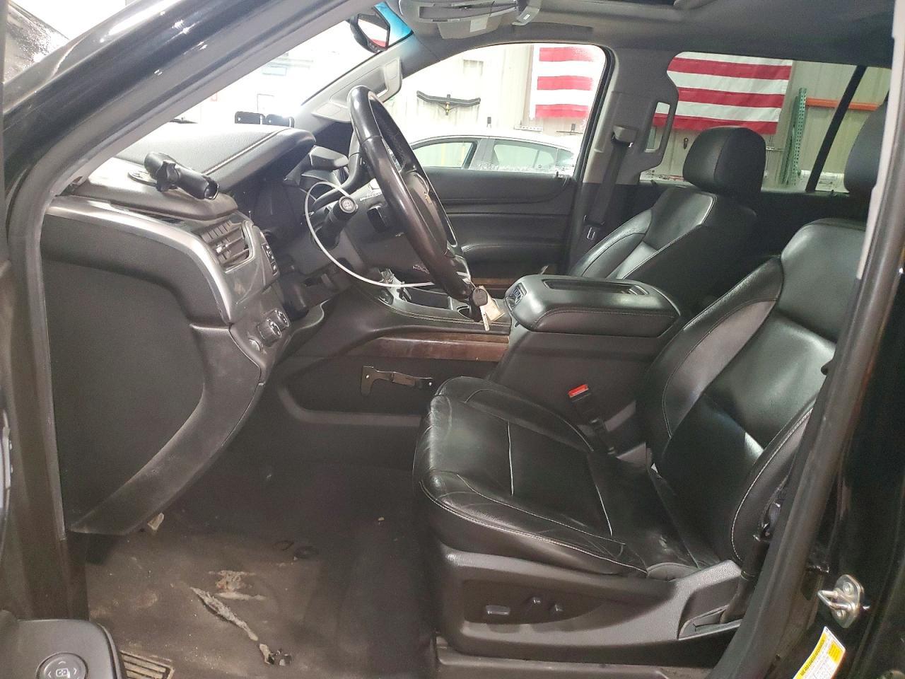2020 Chevrolet Suburban K1500 Lt - zdjęcie 7