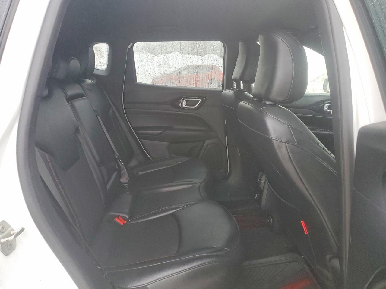 2023 Jeep Compass Trailhawk - zdjęcie 11