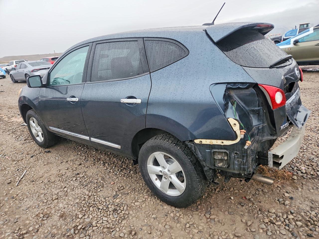 2013 Nissan Rogue S - zdjęcie 2