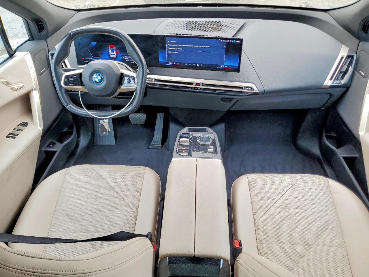 2024 BMW Ix xDrive50 - zdjęcie 8