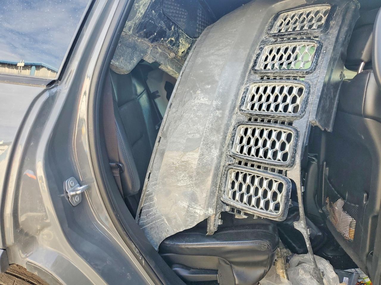 2019 Jeep Grand Cherokee Laredo - zdjęcie 10