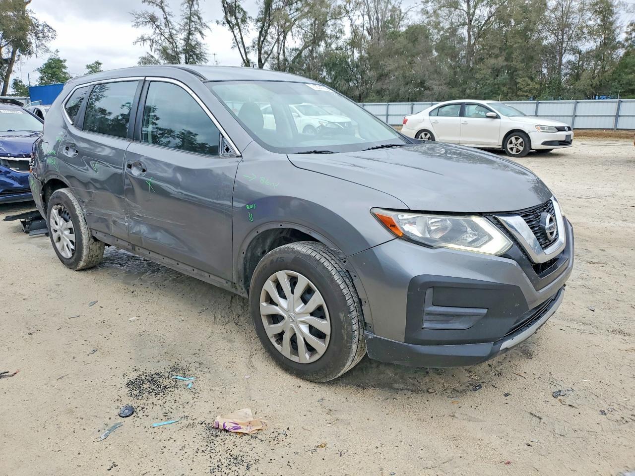 2017 Nissan Rogue S - zdjęcie 4