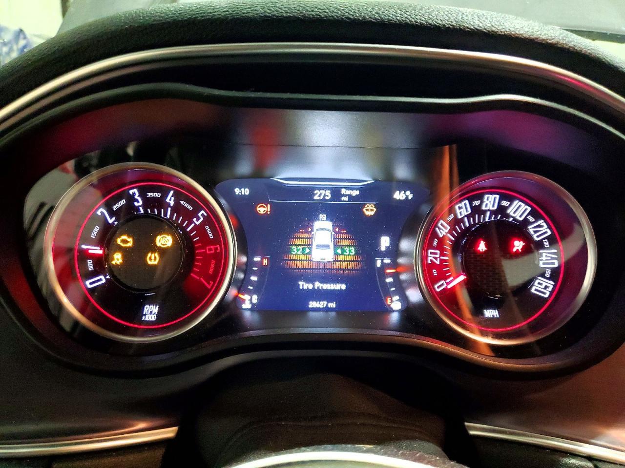 2017 Dodge Challenger R - zdjęcie 9