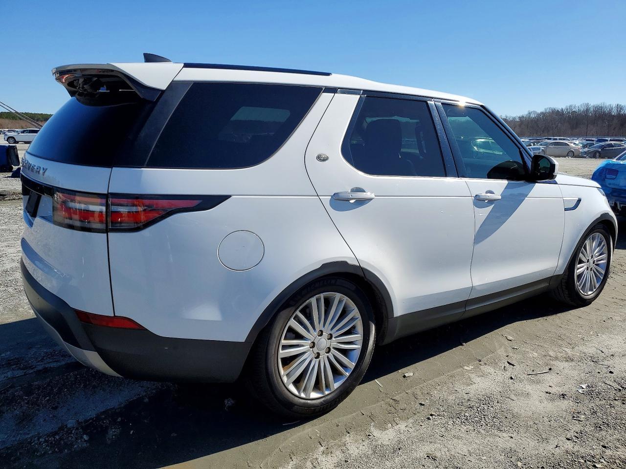 2017 Land Rover Discovery Hse Luxury - zdjęcie 3