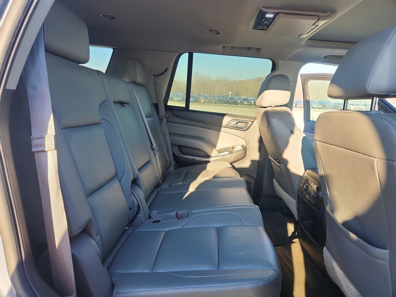 2016 Chevrolet Tahoe K1500 Lt - zdjęcie 11