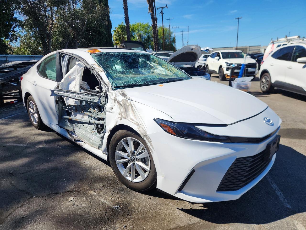 2025 Toyota Camry Xse - zdjęcie 4
