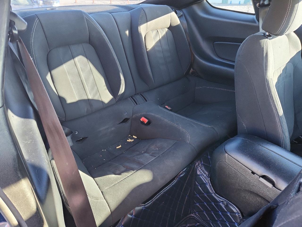 2019 Ford Mustang - zdjęcie 10