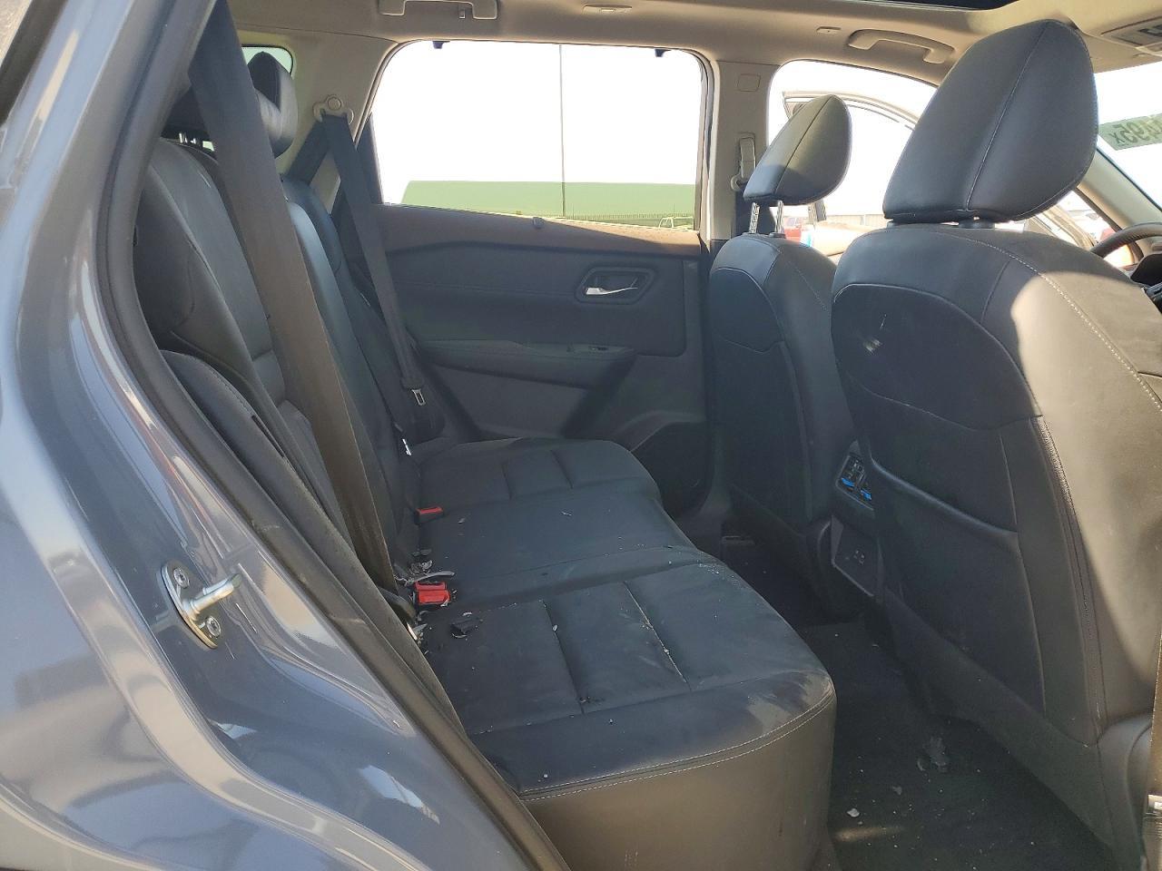 2023 Nissan Rogue Sv - zdjęcie 10