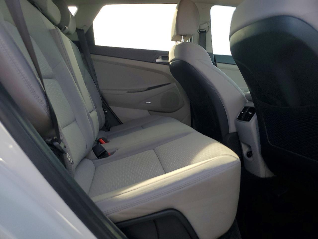 2021 Hyundai Tucson Sport - zdjęcie 10