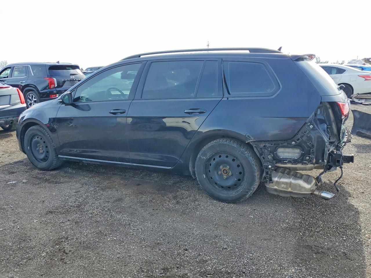 2017 Volkswagen Golf Sportwagen S - zdjęcie 2