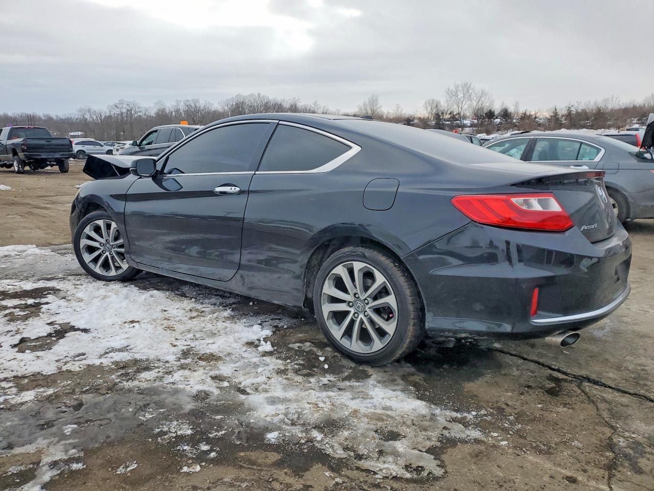 Honda Accord - zdjęcie 2