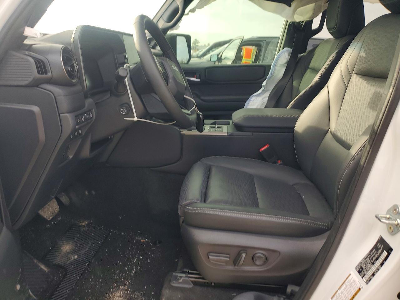 2025 Toyota Land Cruiser Base - zdjęcie 7