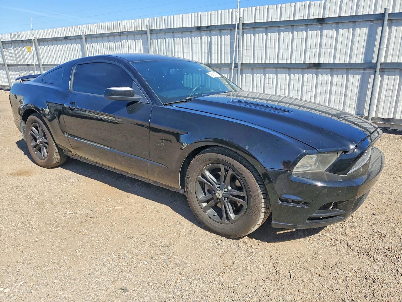 2014 Ford Mustang - zdjęcie 4