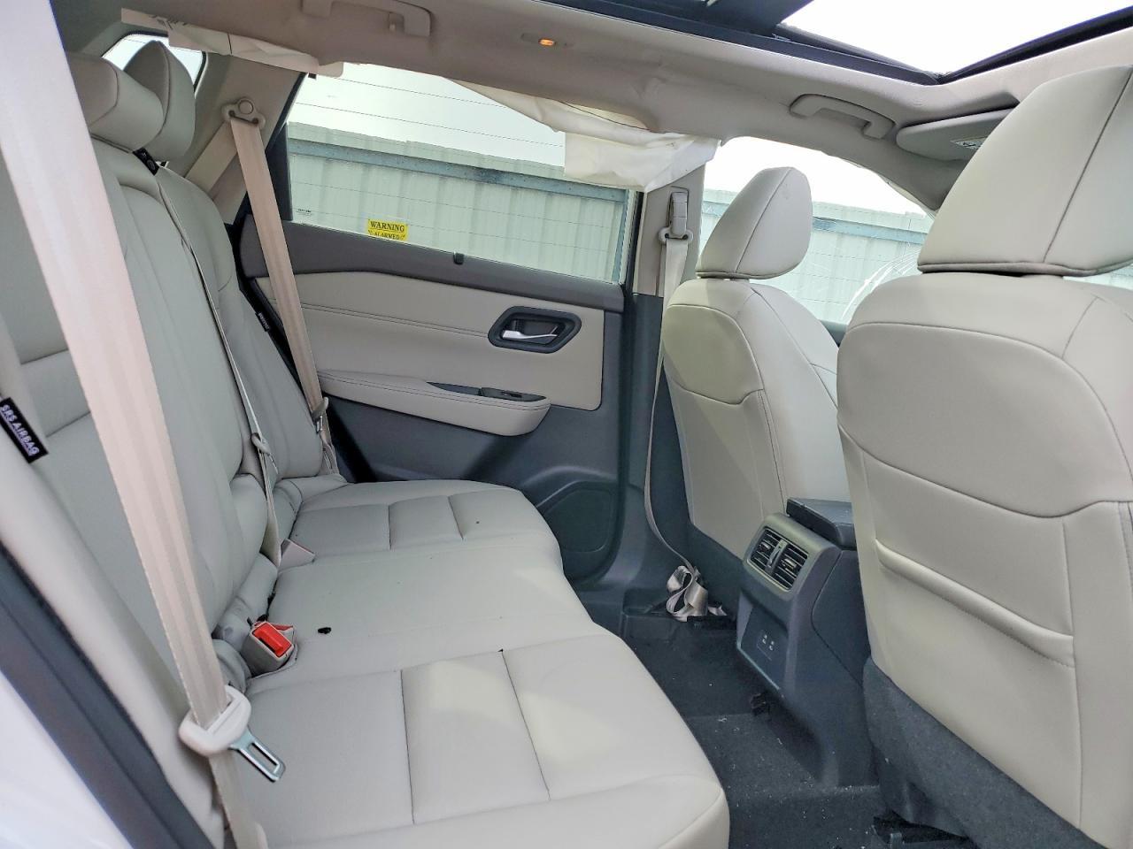 2024 Nissan Rogue Sv - zdjęcie 11