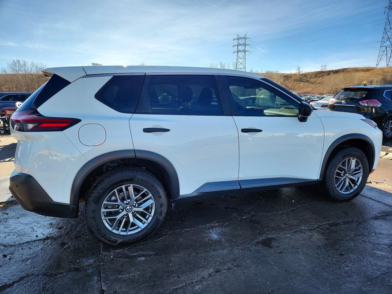 2021 Nissan Rogue S - zdjęcie 3