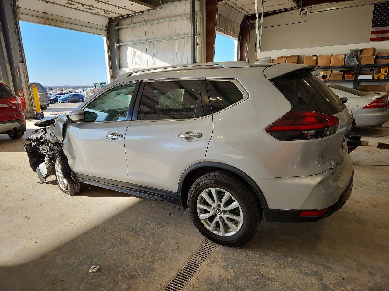 2020 Nissan Rogue Sv - zdjęcie 2