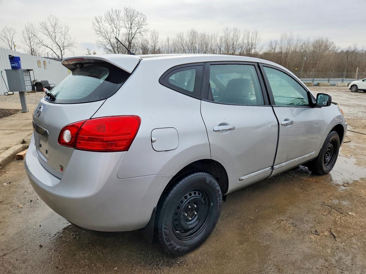 2013 Nissan Rogue S - zdjęcie 3