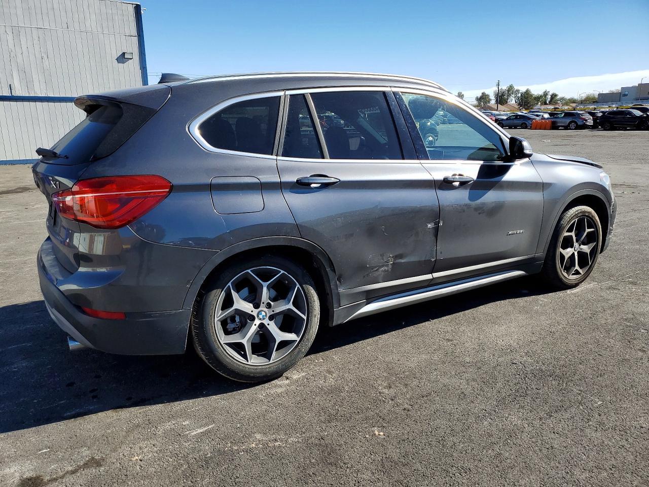 2018 BMW X1 xDrive28I - zdjęcie 3