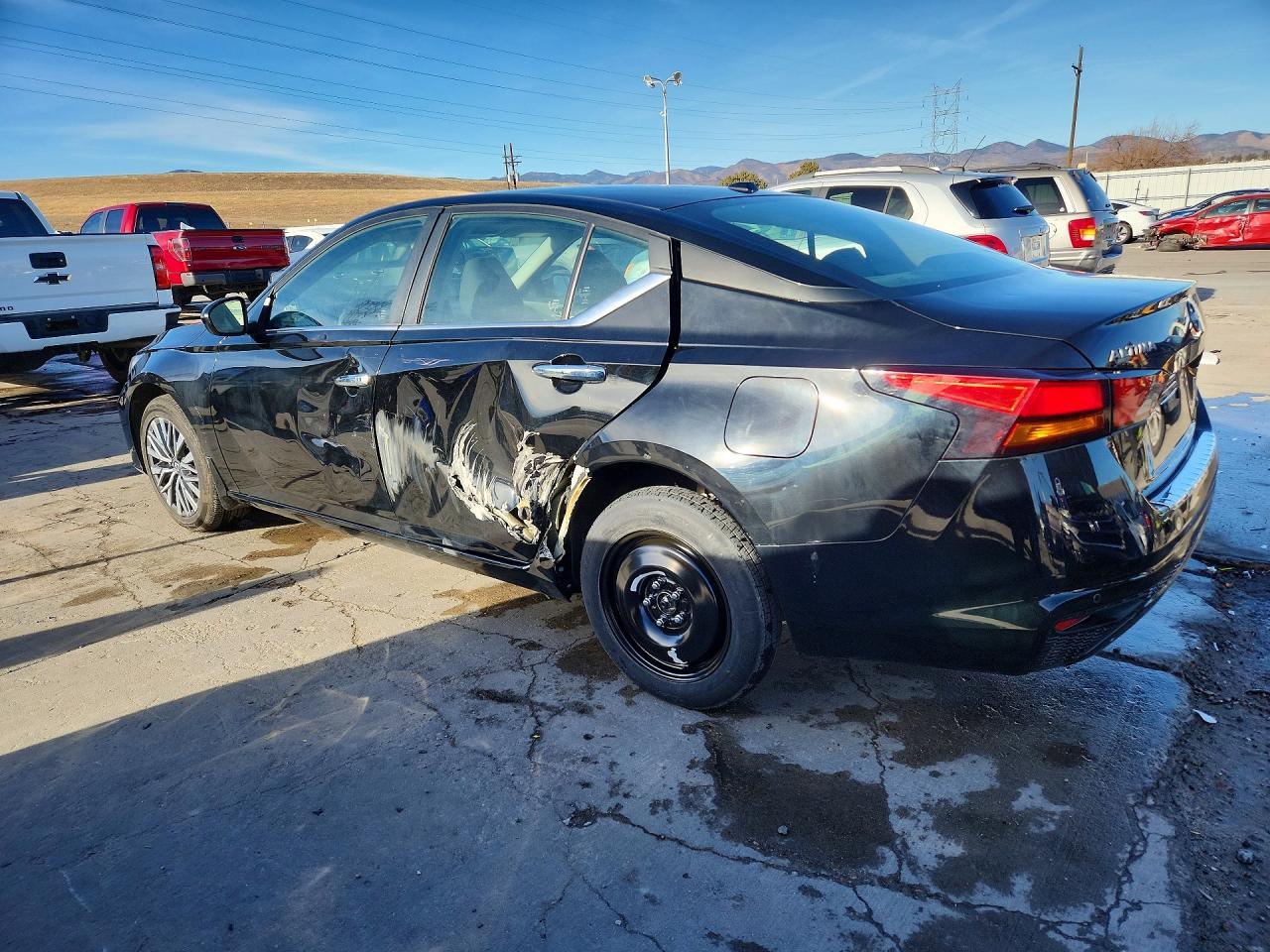 2023 Nissan Altima Sv - zdjęcie 2