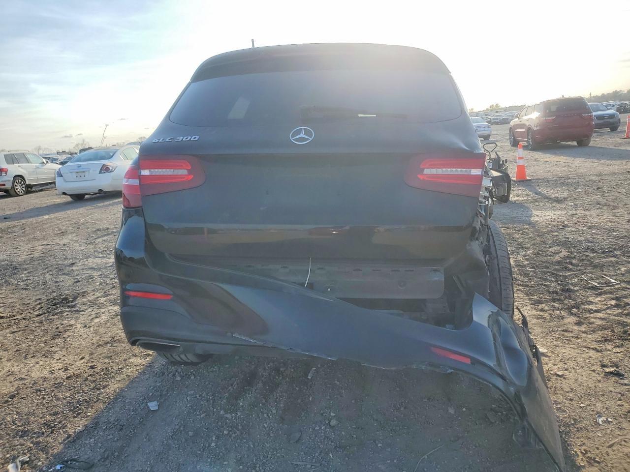 2018 Mercedes-Benz Glc 300 - zdjęcie 6